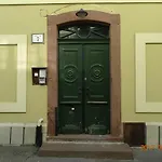 Apartment Ovaros *