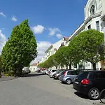Ovaros Apartment