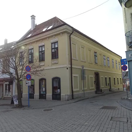 Διαμέρισμα Ovaros