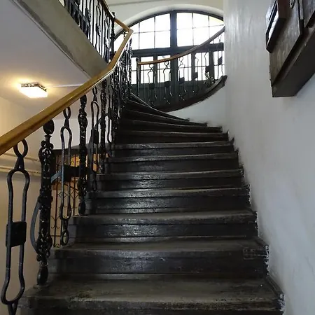 Ovaros Διαμέρισμα *